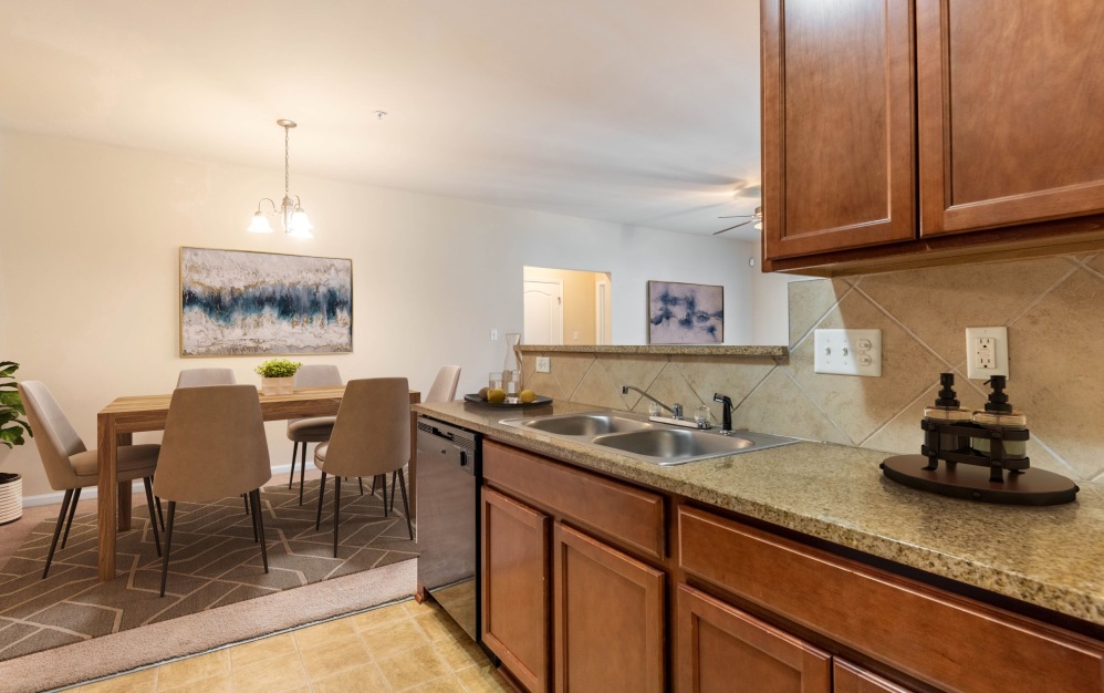 2X2 - B - 2 bedroom floorplan layout with 2 bathrooms and 1150 square feet (Gourmet Kitchen)